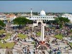 alun-alun-pasuruan-dilengkapi-wifi-gratis.jpg