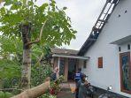 angin-kencang-atap-rumah-rusak-jember.jpg