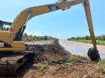 normalisasi-Sungai-Kedunggaleng-dengan-ekskavator-Kamis-552023.jpg