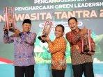 penghargaan-KLH-Lumajang.jpg
