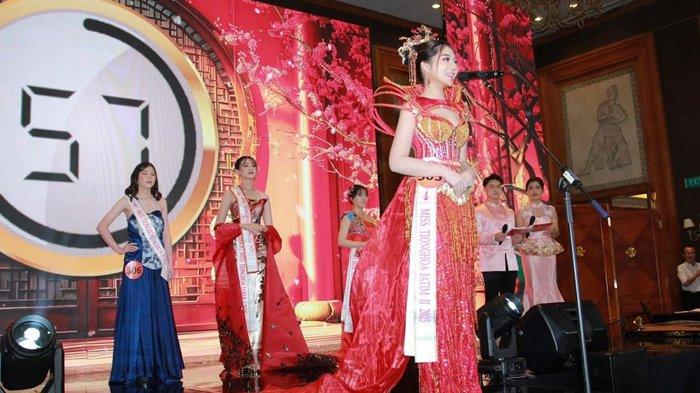 MISS TIONGHOA INDONESIA - Miss Tionghoa Indonesia 2025 berlangsung di Jakarta dengan rangkaian kegiatan mulai dari masa karantina, pelatihan intensif, hingga Grand Final pada Minggu (5/10/2025) malam. Angeline Virginia Wong terpilih menjadi Miss Tionghoa Indonesia 2025.