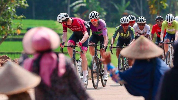 Tour De Banyuwangi Ijen 2024 Bawa Berkah Bagi UMKM, Bukan Hanya Omzet Meningkat
