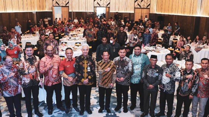 Sharing Pengalaman, Ganjar Pranowo Tekankan Pentingnya Sinkronisasi Organisasi Pemerintahan