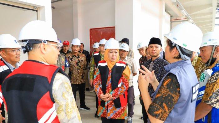 Tinjau Pasar Induk Kota Batu, Khofifah: Jadi Pasar ‘One Stop Service’ yang Nyaman Bagi Wisatawan