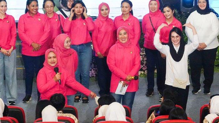 Beri Motivasi, Iriana Jokowi Ajak Para Pelajar di Surabaya Jauhi Narkoba dan Judi Online