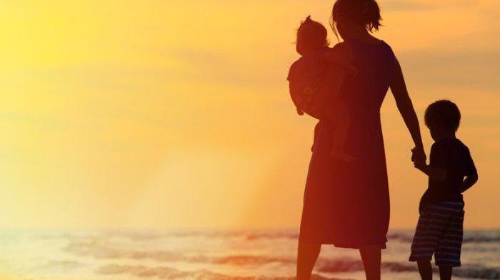 Nasib Ibu Tewas Bersama 2 Anaknya, Celah Pintu Toilet Ditutup Lakban Hitam, Adik Syok: Paksa Datang