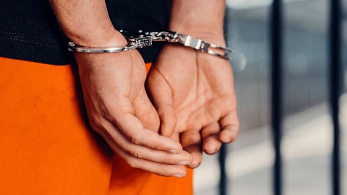 PEMBUNUH BAYARAN - Ilustrasi borgol. Marsudi nekat jadi pembunuh bayaran demi istrinya yang akan bersalin.