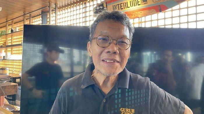 DIHUJAT - Pencipta lagu Keenan Nasution tetap melanjutkan gugatan royalti lagu Nuansa Bening setelah meninggalnya Vidi Aldiano. Kuasa hukum Keenan Nasution, Minola Sebayang menanggapi hujatan yang ditujukan kepada kliennya. Menurutnya, warganet bebas beropini, Kamis (19/3/2026).