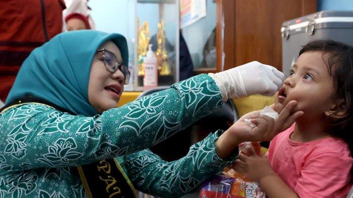 Sub PIN Polio Putaran Kedua di Surabaya, Bunda Rini Indriyani Targetkan 100 Ribu Anak per Hari