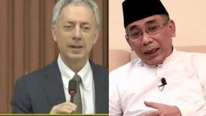 DIDESAK MUNDUR - Ketua Umum PBNU KH Yahya Cholil Staquf (kanan) didesak mundur dari jabatannya setelah mengundang Peter Berkowitz (kiri) dalam kegiatan Akademi Kepemimpinan Nasional Nahdlatul Ulama (AKN NU) beberapa waktu lalu.