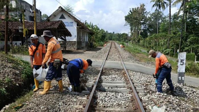 Lumajang Terbanyak Kasus Vandalisme Rel Kereta Api di Daop 9, Bisa Sebabkan Anjlok