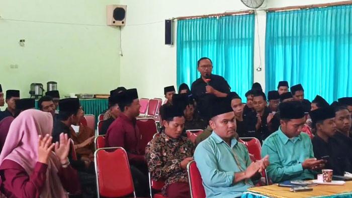 Puluhan Santri di Trenggalek Dapat Pelatihan Jurnalistik dan Pengelolaan Media Sosial Dari PCNU