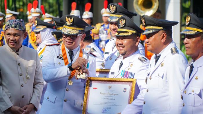 Pemerintah Kabupaten Gresik meraih predikat Kinerja Tinggi dalam Evaluasi