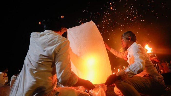 Lampion Waisak 2024, Sekda Jateng: Tunjukkan Toleransi dan Kerukunan Antarumat Beragama