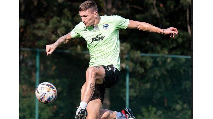 Slavko Damjanovic Dikabarkan akan Berlabuh ke Persebaya, Bonek Sambut Positif, Minta Pembuktian