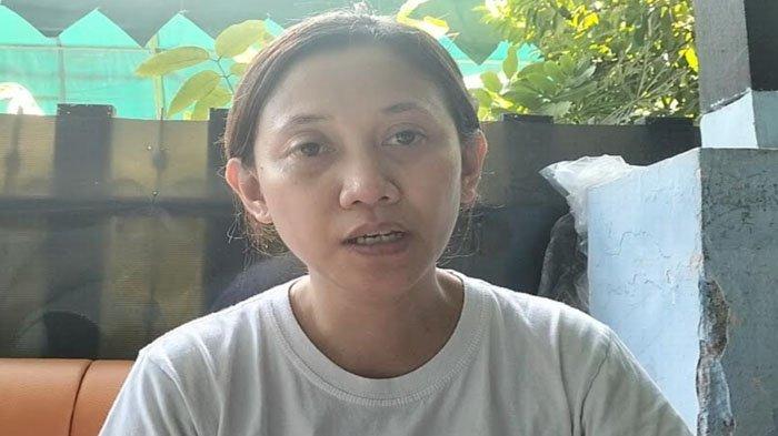Kesedihan Istri Usai Petugas RS Angkat HP, Syok Tahu Kondisi Suami Korban Laka Elf Vs KA di Lumajang