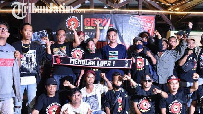 Kritisi Kinerja Pemkab Gresik, Aliansi Gerakan Penolak Lupa Gelar Diskusi dan Pentas Seni
