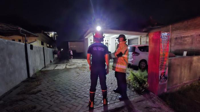 Rumah di Pare Kediri Terbakar, Diduga Akibat Korsleting Listrik di Kamar, Kerugian Capai Rp70 Juta