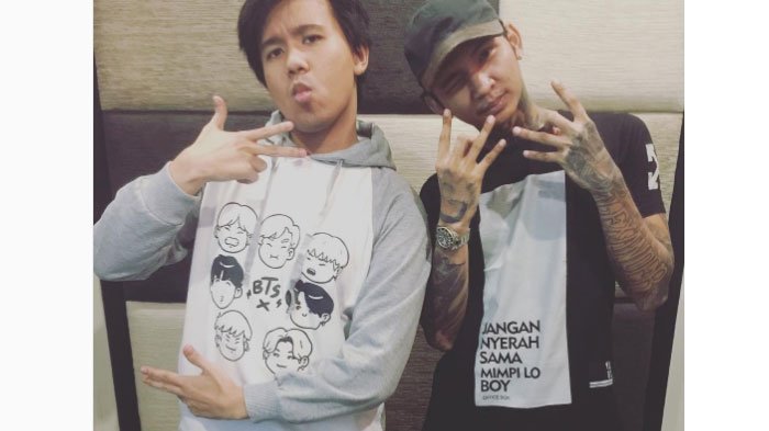 Bukan karena Foto Bareng Young Lex, Unggahan Joshua Suherman Ini Lagi-lagi Bikin Iri Netizen