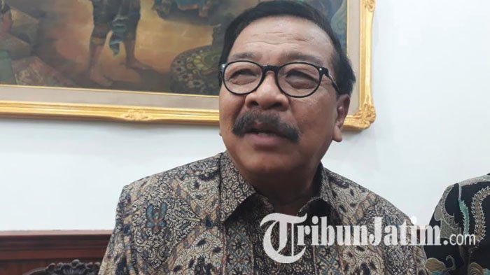 Jelang Libur Natal dan Tahun Baru, Pakde Karwo Imbau Warga Agar Tak Belanja Secara Berlebihan