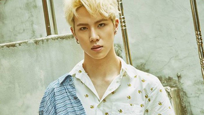 Syuting Video Musik 'Fantasy,' Rambut Kim Dong Han JBJ Malah Terbakar, Kok Bisa?