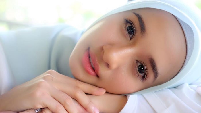 Engku Emran Ogah Mencium, Laudya Cynthia Bella Curhat Alasannya, 'Seperti Tantangan'