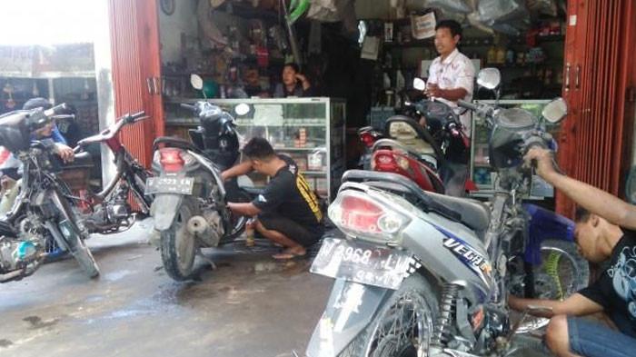 Pemilik Bengkel Mendadak Laris Pesanan Perbaiki Motor Brebet, Dicek Masalah Sama, Pompa Bensin Rusak