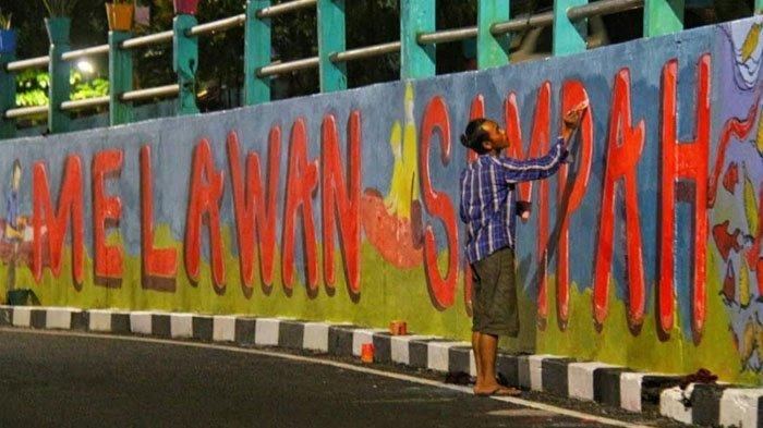 Ada Kegiatan Mural, Sebagian Ruas Jalan Gubeng Pojok Surabaya Ditutup pada Malam Hari