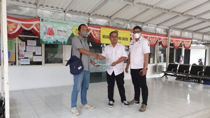 Ending Perlakuan Tak Enak Pegawai Kelurahan Medokan Ayu ke Warga, Ngakunya Bermaksud Baik