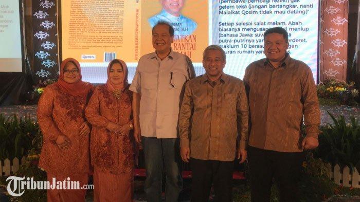 Peringati momentum 60 tahun perjalanan hidupnya, Prof Mohammad Nuh menerbitkan tiga buku biografi dengan judul 