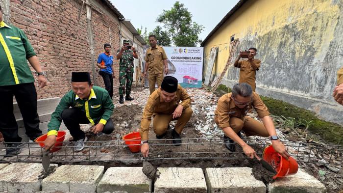 Bupati Mojokerto Gus Barra Masifkan Program Bedah Rumah, Entaskan Rumah Tak Layak Huni