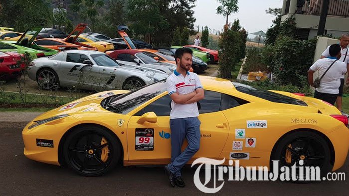 Parkir di d'Gunungan Pasuruan, Puluhan Supercar Milik Komunitas Mobil ini Jadi Objek Foto & Tontonan