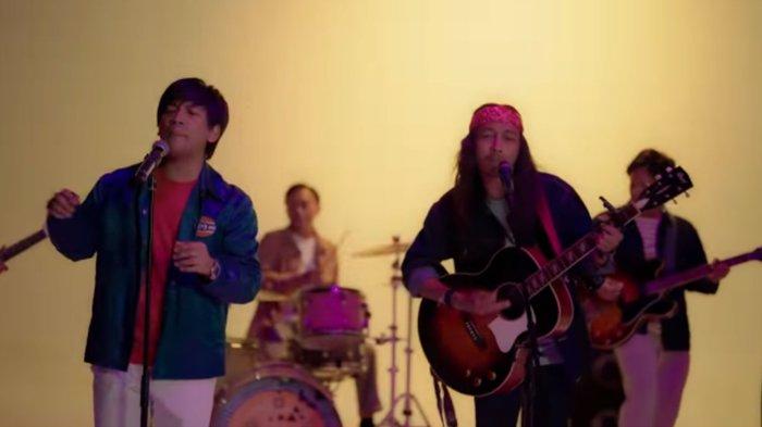 Lirik dan Chord Gitar Sinema, Lagu Romantis D'MASIV feat Fiersa Besari, 'Kau Film Terindah'
