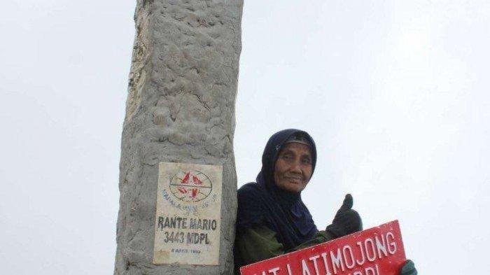 Siapa Mbah Yuni? Nenek 70 Tahun Viral Mendaki Gunung Slamet, Sujud Syukur Berhasil Capai Puncak