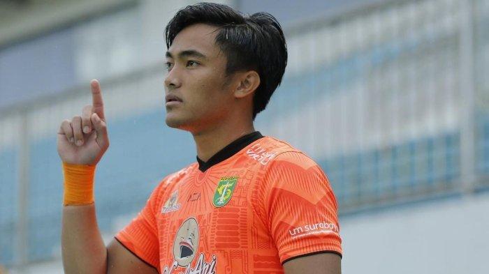 Meski Sudah Kebobolan Setengah Lusin Gol, Pelatih Persebaya Tetap Apresiasi Penampilan Ernando Ari