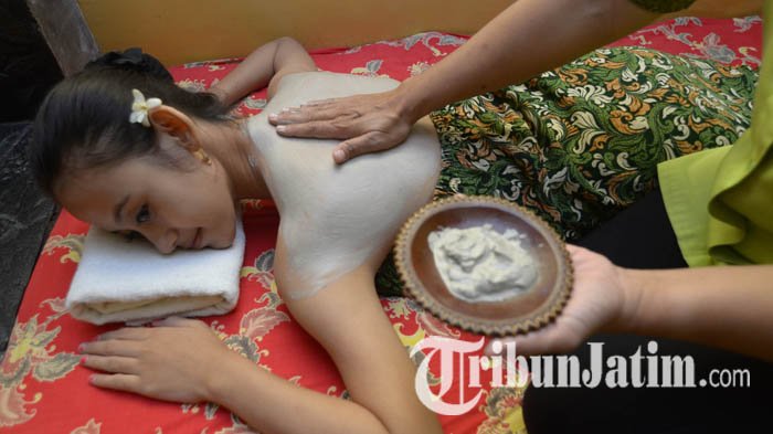 Cara Cepat Bebas Jerawat Tubuh, Cobalah Spa Lumpur Laut Mati