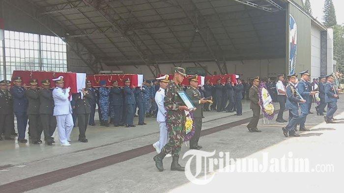 Duka Musibah Rekan Korban Kecelakaan Pesawat Super Tucano Milik TNI AU di Pasuruan