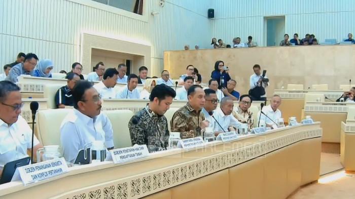 Polemik Sengketa Tanah Eigendom Surabaya, Wagub Emil dan Wali Kota Cak Eri Ikut Rapat di DPR RI