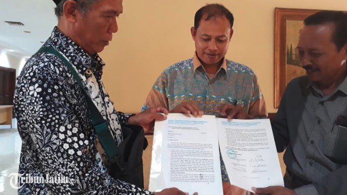 Petani Tambak di Kawasan Pamurbaya Kembali Geruduk Komisi A DPRD Surabaya