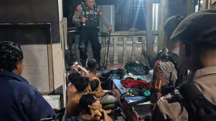 Kerusuhan Pecah di Jember, Rumah Warga Rusak Dilempari Batu, Belasan Pesilat Diamankan Polisi