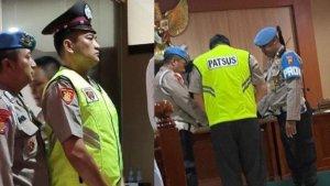 Aipda-Robig-Zaenudin-dipecat-dari-polisi-dan-jadi-tersangka-usai-tembak-mati-siswa-SMK.jpg