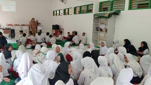 Aktivitas-belajar-mengajar-di-Sekolah-Rakyat-SKB-Mojoagung-Jombang.jpg