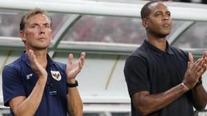 Alex-Pastoor-kiri-dan-Patrick-Kluivert-kanan-Timnas-Indonesia.jpg