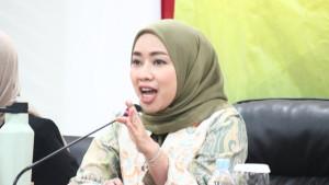 Anggota-DPR-RI-Ratna-Juwita-Sari-saat-menyampaikan-pandangan.jpg