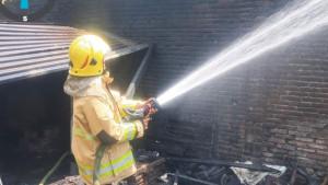 Api-Tungku-Dibiarkan-Menyala-Tanpa-Diawasi-Dapur-Rumah-Warga-Kediri-Hangus-Terbakar.jpg