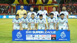Arema-FC-memetik-poin-penuh-usai-meraih-kemenangan-saat-bertandang-ke-markas-Semen-Padang.jpg