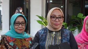 Arifah-Fauzi-saat-dikonfirmasi-awak-media-di-Pondok-Pesantren-Bahrul-Ulum-Tambakberas.jpg