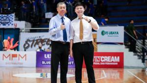 Ateng-Sugijanto-dan-Ananta-Yogiyanto-di-Round-2-Honda-DBL-with-Kopi-Good-Day-2025-East-Java-North.jpg