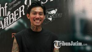 Barber-Profesional-Surabaya-Arif-Santoso-saat-event-Kahf-Barber-Fest.jpg