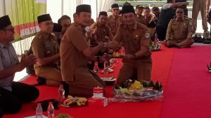 Bupati-Lamongan-Yuhronur-Efendi-bersama-Wabup-BBPJN.jpg